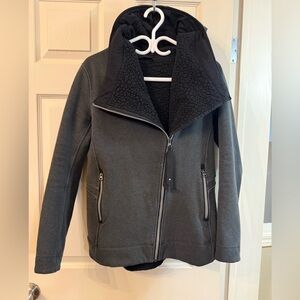 ❤️Lululemon Size 6 Cozy Up Buttercup Jacket❤️